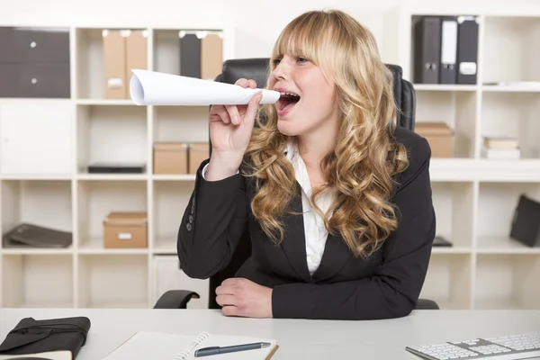 Young blond attractive business woman — Stock Photo, Image