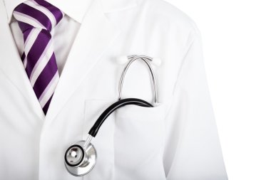 Doktor onun göğüs cebinde onun stetoskop ile