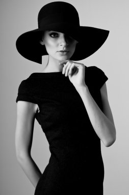 zarif kadının siyah beyaz portre