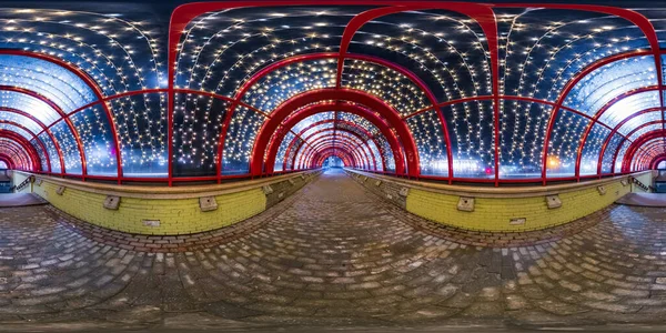 Panorâmica Esférica Noturna 360 Túnel Passagem Subterrâneo Festivamente Iluminado Com — Fotografia de Stock