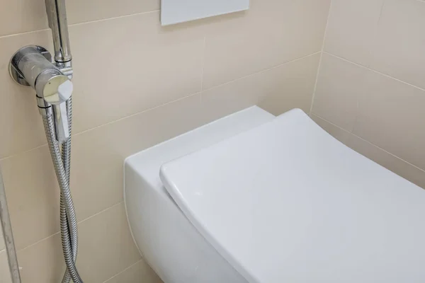 Bidet Modern Toilet Wall Mount Shower Attachment — Fotografia de Stock