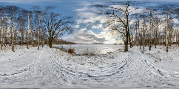 Kış Tam Küresel Hdr Panorama 360 Derecelik Açıyla Göl Kıyısındaki — Stok fotoğraf