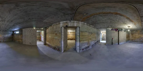 地下室空房间 未经修理 全球面全景360度 室内360度等长方形投影 免版税图库照片