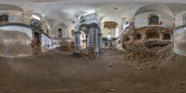 Tamamen pürüzsüz küresel hdri 360 panorama görüntüsü mahvolmuş Yahudi koro sinagogunun içinde eşkenar dörtgen projeksiyonla. VR AR içeriği
