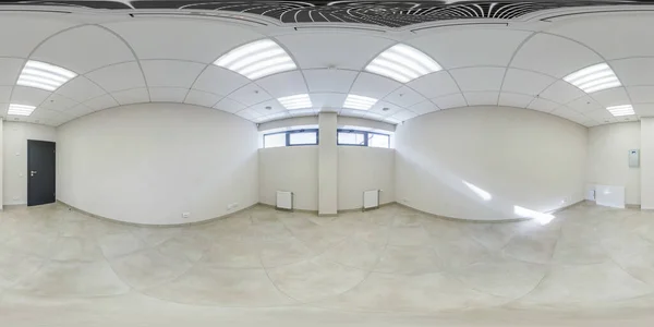 全天候无缝球状赫德里360全景全景 在空的白色房间的内部 修理为办公室或存储在等长方形投影 — 图库照片