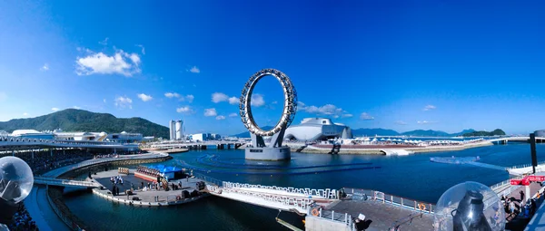 Expo 2012 Yeosu. Deniz arka planı yla ilgili uluslararası serginin panoraması — Stok fotoğraf