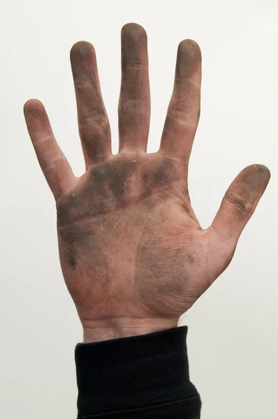 Man visa sin smutsiga hand med handflatorna — Stockfoto