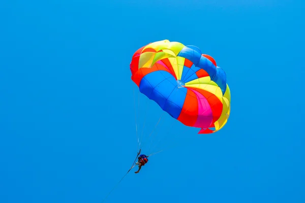 Heißluftballon am Strand — Stockfoto