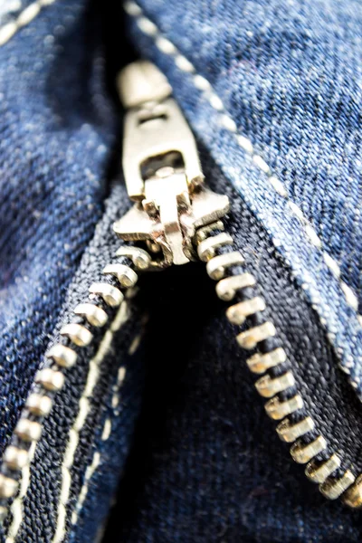 Close-up view of the rack of blue jeans — Stock Photo, Image