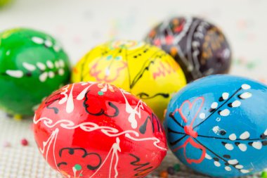 el yapımı boyalı Paskalya yumurtaları