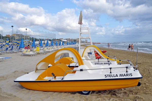 Boten op het strand — Stockfoto