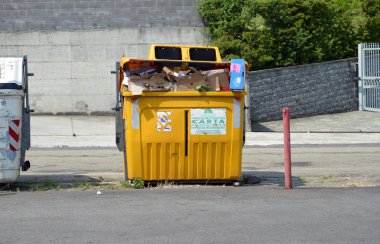 kağıt toplama sepeti