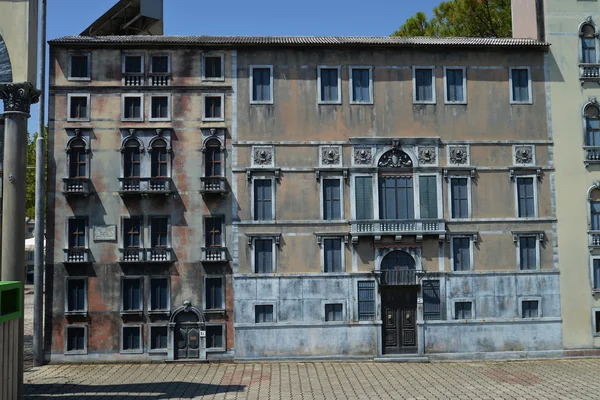 Venetian palace facade - Italy in Miniature Park — Stock Photo, Image