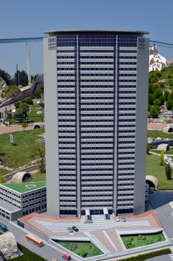 Pirelli gökdelen Milano, minyatür