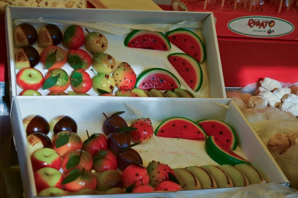 Fruta siciliana con pasta de almendras — Foto de Stock