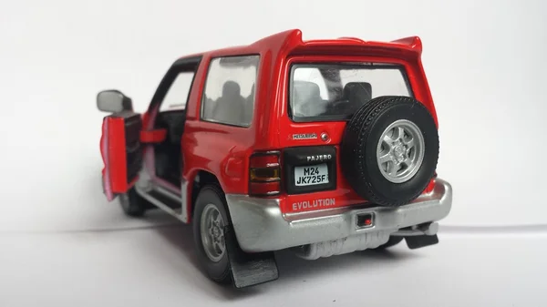 Mitsubishi pajero modell bil — Stockfoto