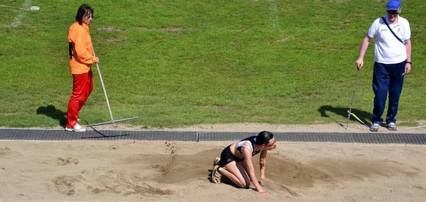 Atletica. Desporto. Salto em distância. meninas — Fotografia de Stock