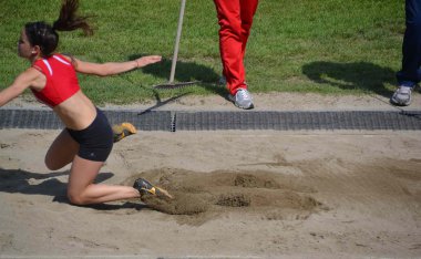 atletica. spor. kızlar. uzun atlama