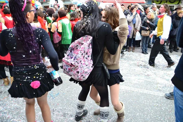 Desfile de carnaval. bailando —  Fotos de Stock