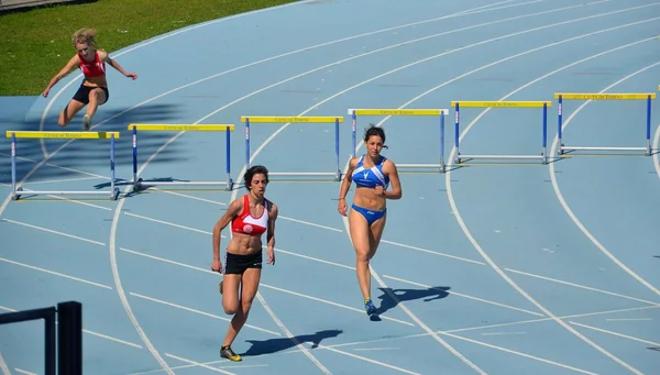 Athletics. steeplechase woman — Stock Photo, Image