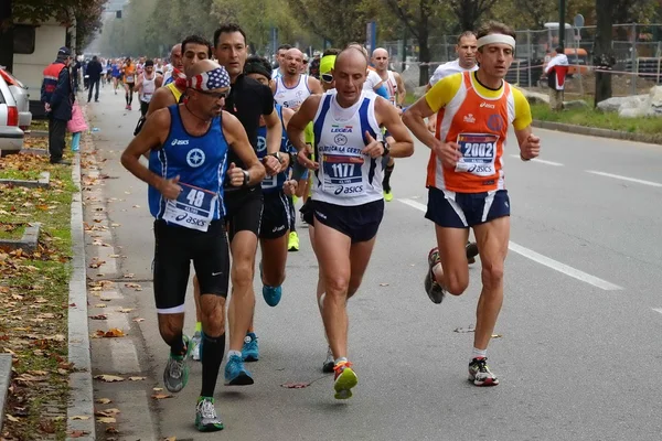 Maratona di Torino. 17 / 11 / 2013. gli atleti — Foto Stock