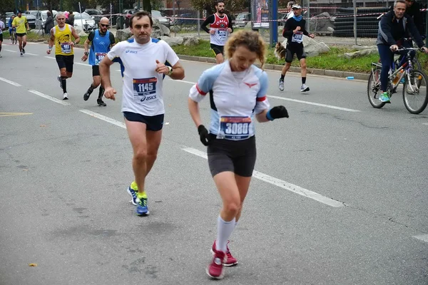 Turín marathone 11/17/2013. sportovci — Stock fotografie