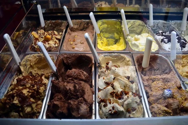 이탈리아 아이스크림입니다. 멋지다입니다. 여름. — 스톡 사진