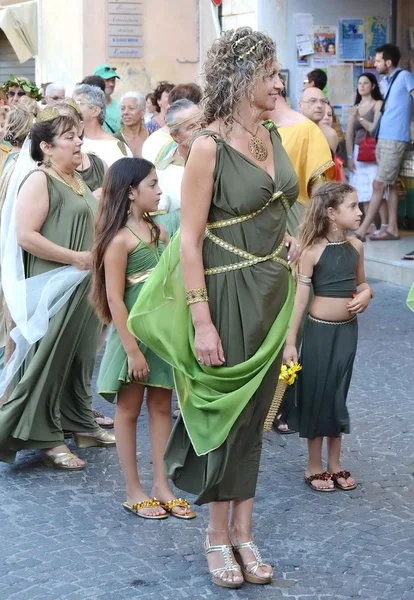 Staden?? i Fano. Marche. Italien. parad "Fano dei Cesari" inspirerad av kostymer av antika Rom — Stockfoto