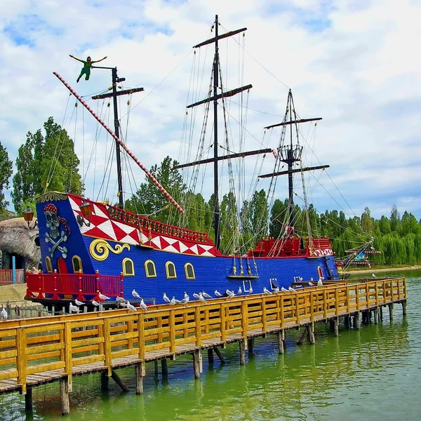 Fiabilandia amusement park. Rimini. Italy. the ship of Captain Hook — Stock Photo, Image