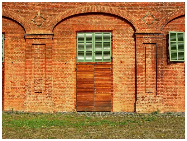 Kapılar. Windows. açık. Yaz — Stok fotoğraf