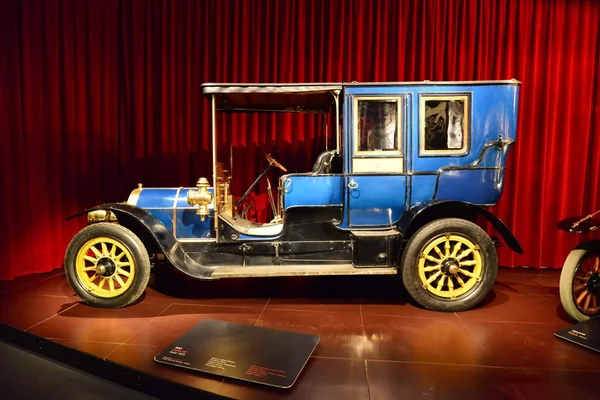 Automobilové muzeum. Turín. Itálie. — Stock fotografie