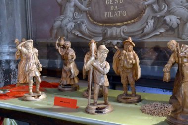 Ahşap oymalar. El sanatları. İtalya.