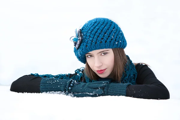 Young woman winter portrait — Stock Photo, Image