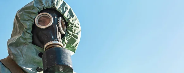 Close up portrait of man wearing respirator and protective costume — Stock Photo, Image