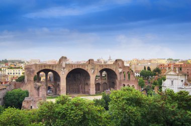 Bazilika maxentius Roma Forumu görüntüle