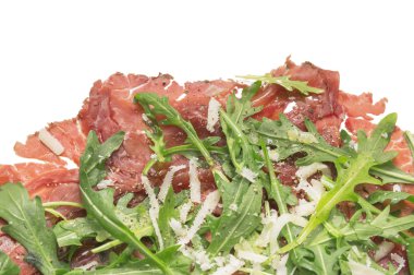 Dana carpaccio izole rucola ve parmesan peyniri ile