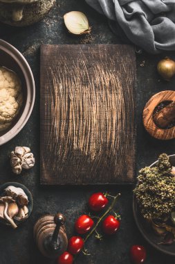 Sebze pişirme malzemeleri ile vejetaryen yemek arka planı, üst görünüm