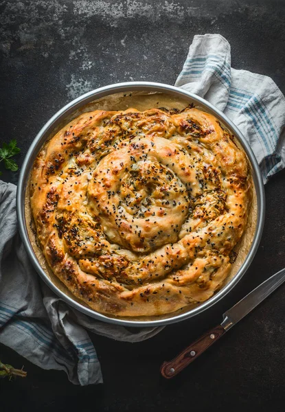 Turkse Keuken Smakelijke Taart Met Phyllo Deeg Bakvorm Boregi Buro — Stockfoto