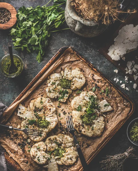 Roasted Cauliflower Steaks Green Kale Pesto Linseed Pine Nuts Baking — Stock Photo, Image