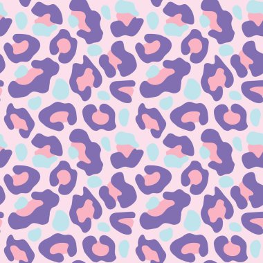 Kusursuz pembe leopar deseni. Moda Gepard, leopar desenli mor, mavi ve pembe renkli. Tasarım, kumaş, tekstil, reklam afişi için hayvan baskısı. Vektör illüstrasyonu.