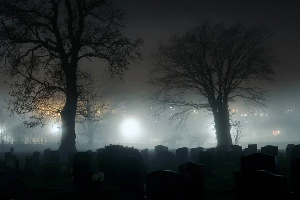Spooky Concept Cemetery Foggy Winters Night Graves Silhouetted Street Lights — Stock Photo, Image