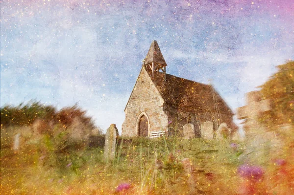 Small Church Surrounded Graveyard English Countryside Summers Day Dreamy Magical — Stock Photo, Image