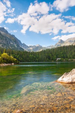 Slovakya'nın yüksek tatra güzel göl