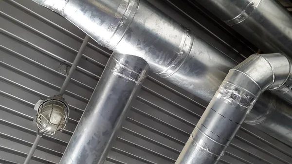 Industriella Ventilationsrör Ventilation Galvaniserade Rör Ventilationssystem — Stockfoto