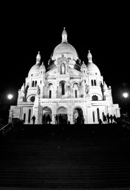 Paris 'in Kutsal Yüreği Bazilikası