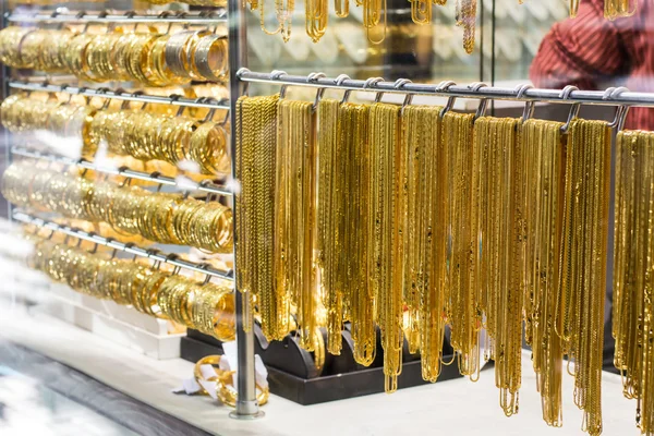 Sklep z biżuterią na suku w Dubaju — Zdjęcie stockowe