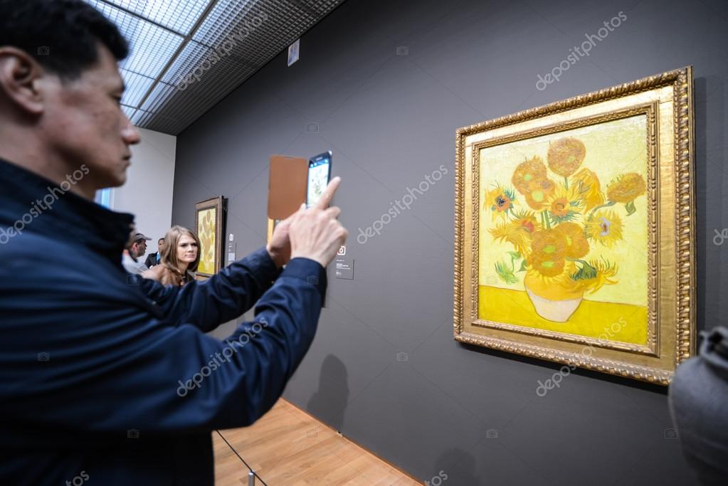 Slunečnice od Vincenta van Gogha v muzeum Vincenta van Gogha v