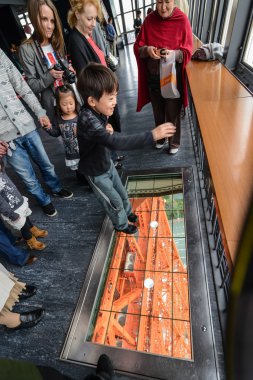 Japonya tokyo kule, bir çocuk