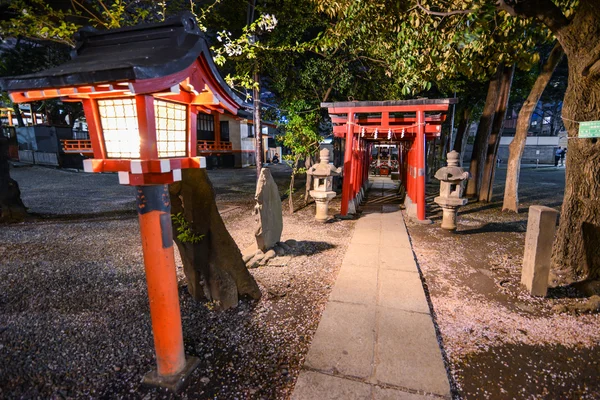 Tempel gebied in shinjuku. Tokyo, japan — Stockfoto