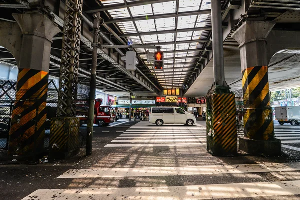 A ueno crosswalk. Tokyo, Japán — Stock Fotó